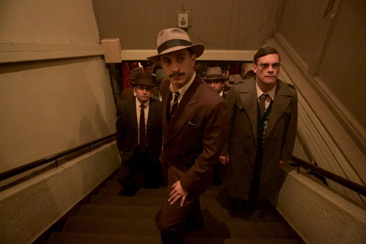 Pablo Larraín’s <i>Neruda</i> Fractures the Biopic