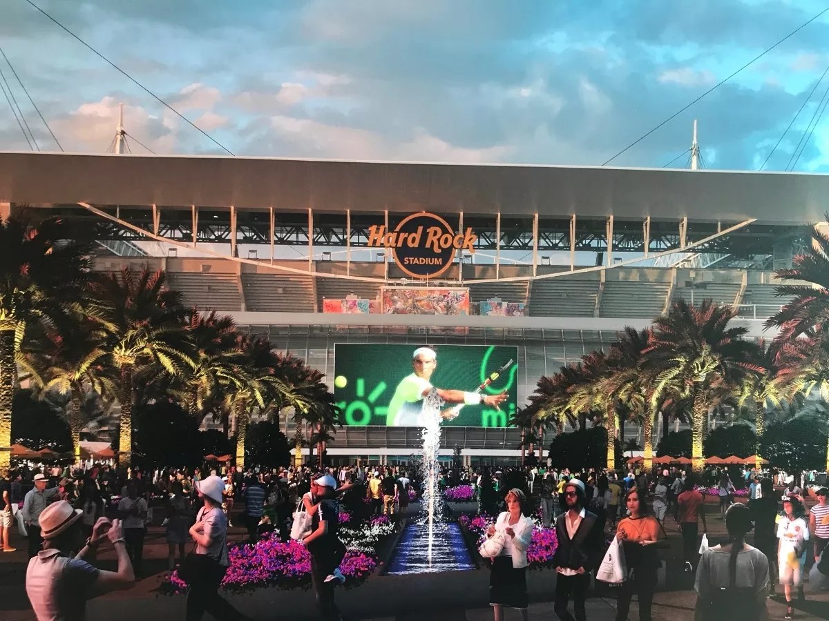 Mojo Donuts and &Pizza Join Hard Rock Stadium’s Food Lineup
