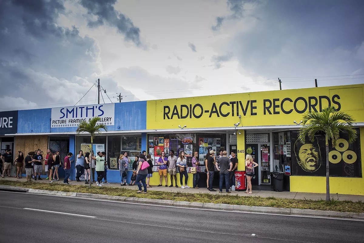 The Cure and Vanilla Fudge Drummers Visit Radio-Active Records for Book Signings
