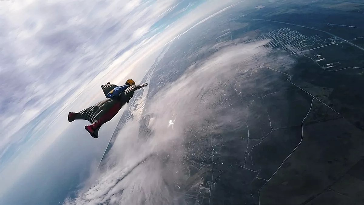Florida Man Wingsuits From 14,000 Feet