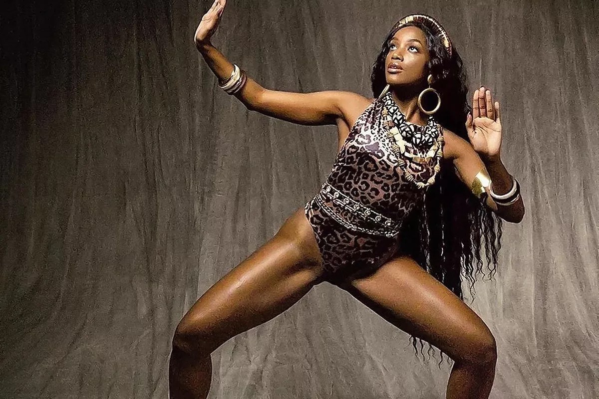 Iza Bringing Her Big Voice and <i>Ginga </i>to Pompano Brazilian Fest