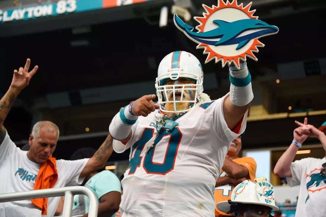 You Have to Watch How the Dolphins Began and Ended Their Loss to the Bills to Believe It