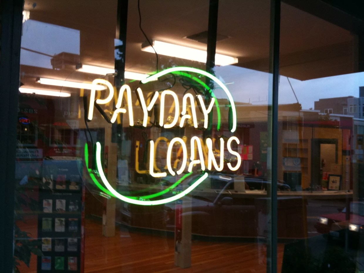 Online Payday Lenders Exploit Florida’s Laws, Critics Say