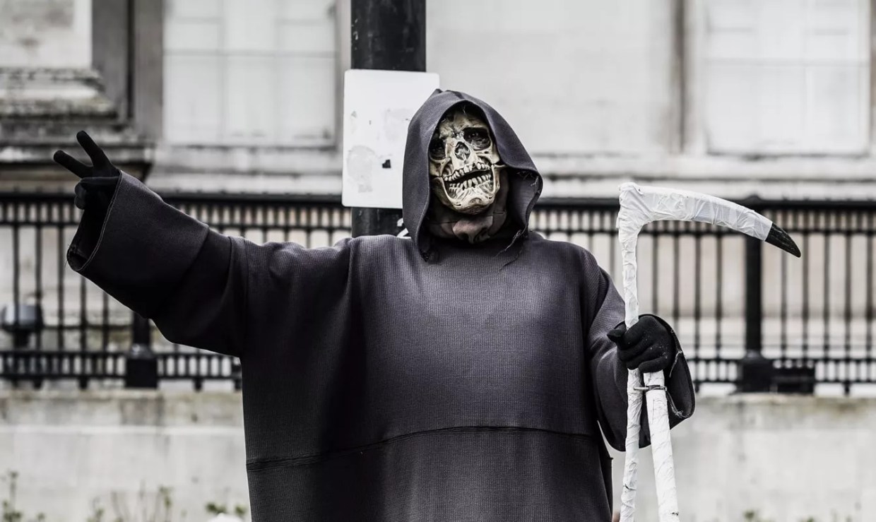 Florida Lawyer Will Dress as the Grim Reaper to Protest Beach Reopenings