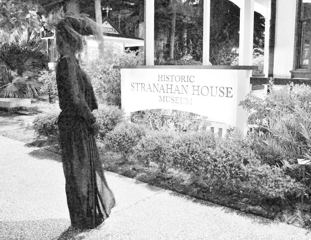 The Seven Best Ghost and Cemetery Tours in South Florida