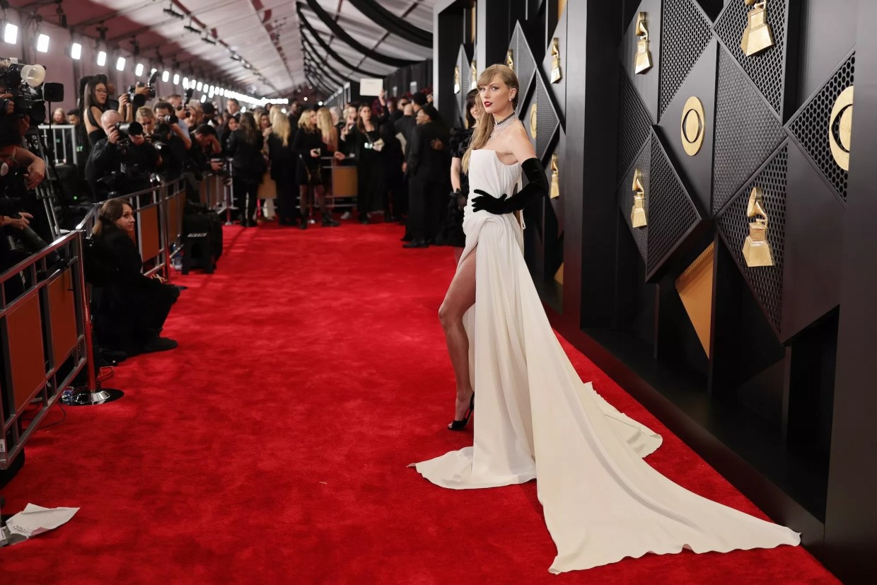 UM Class Explores Taylor Swift’s Branding Success